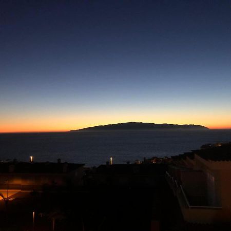Los Gigantes Ocean View Apartment 푸에르토 데 산티아고 외부 사진